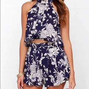 LuLu’s L’atiste 2 piece set crop top & shorts